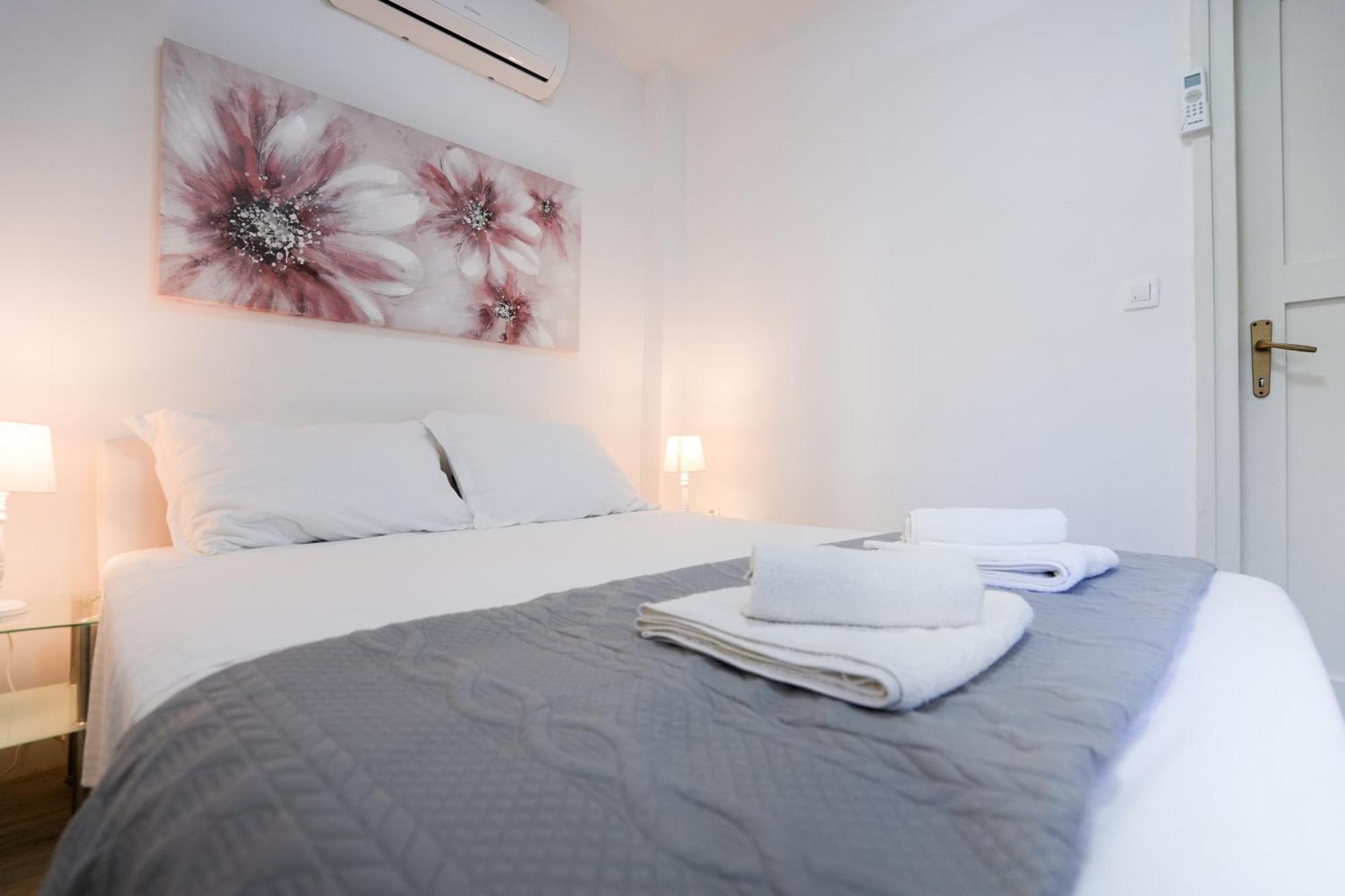 Apartment Kaya Prime Location In Old Town Zadar Eksteriør billede
